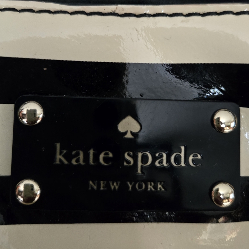 Kate Spade Classic Stripped 2way Tote - Picture 5 of 11
